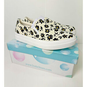Soda Slip On Sneakers White Cream with Black & Yellow Flowers Casual Size 8.5